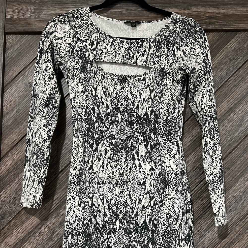 GUESS cutout long sleeve dress